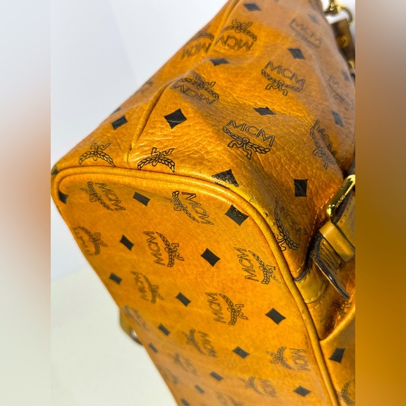 MCM VISETOS VINTAGE SHOULDER BAG COGNAC MEDIUM - Picture 5 of 15